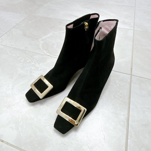 99% NEW ROGER VIVIER BOOTS, SIZE 38 - Picture 3 of 16